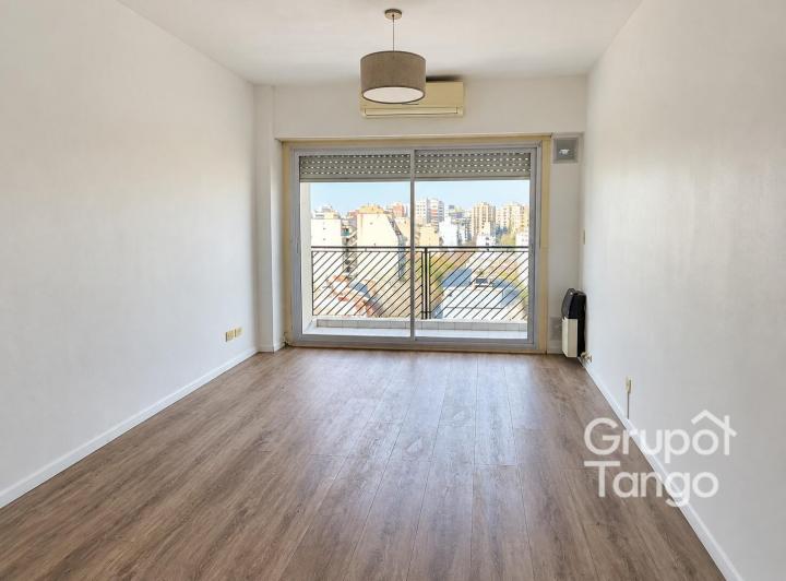Departamento · 76m² · 4 Ambientes · 1 Cochera