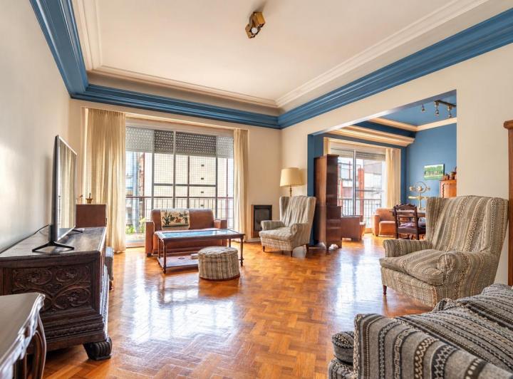 Departamento · 264m² · 7 Ambientes · 1 Cochera
