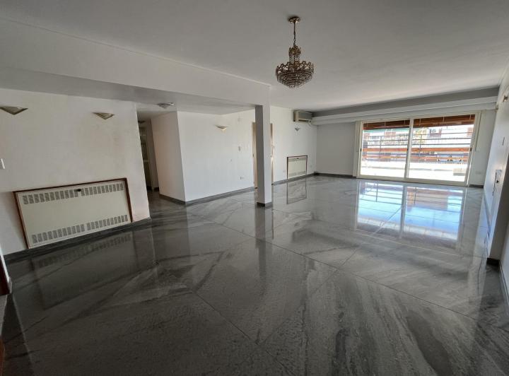Departamento · 156m² · 4 Ambientes · 1 Cochera