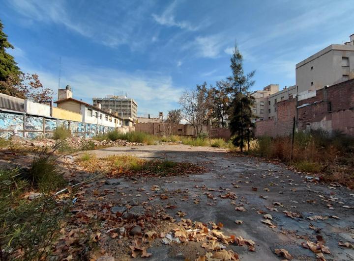 Terreno · 435m²