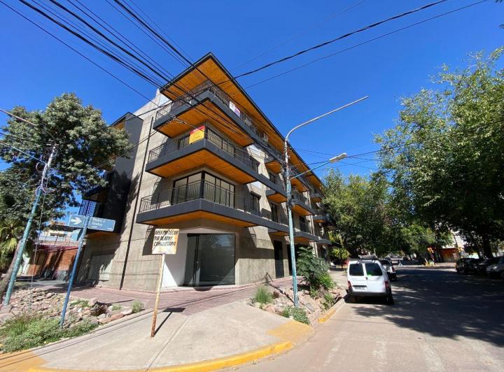 Departamento · 42m² · 2 Ambientes · 1 Cochera