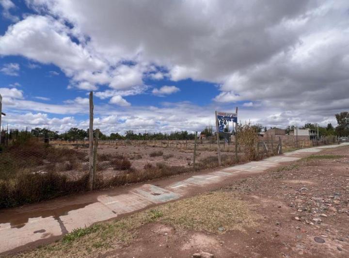 Terreno · 772m²