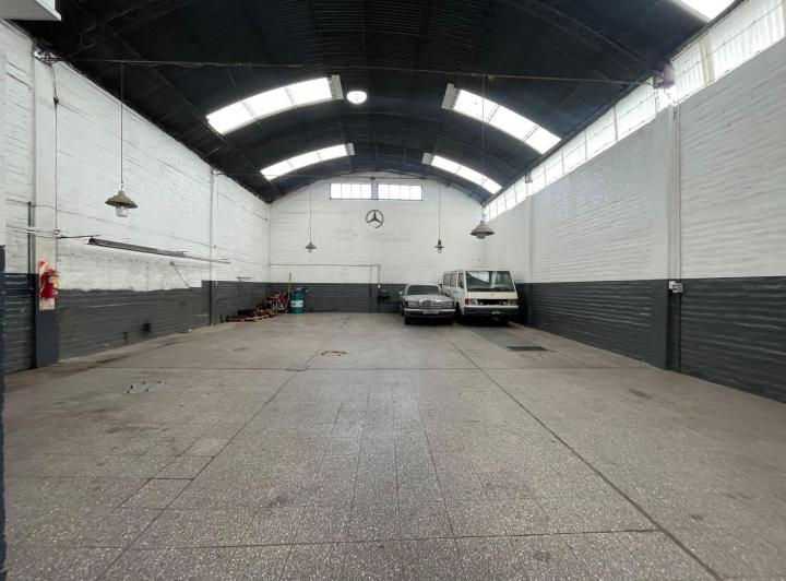 Bodega-Galpón · 396m²