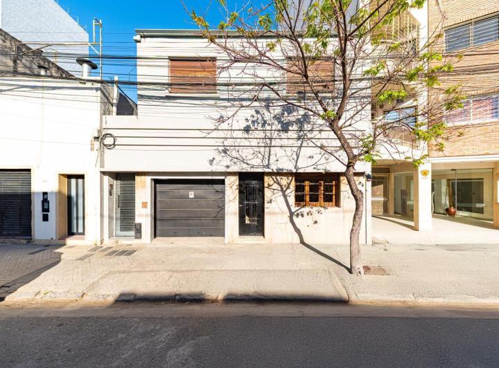 Terreno · 168m² · 9 Ambientes · 1 Cochera