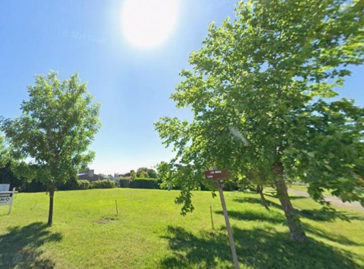 Terreno · 1052m²