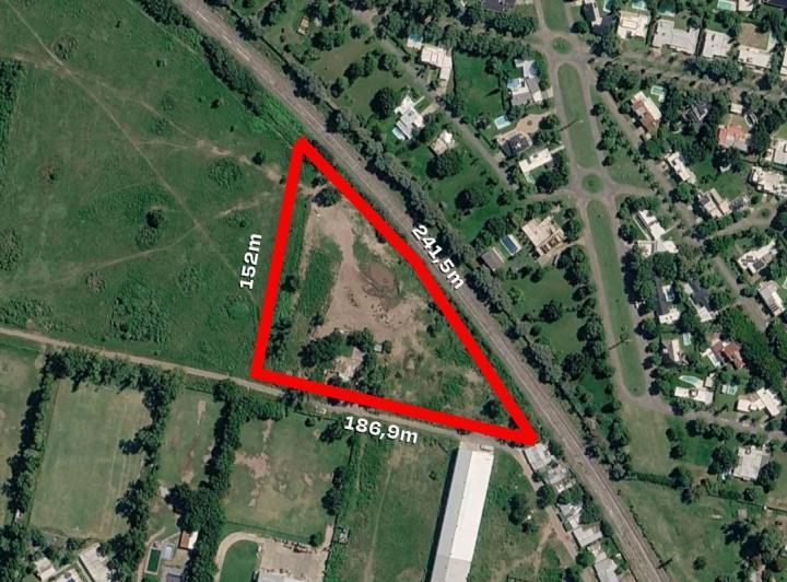 Terreno · 15000m²