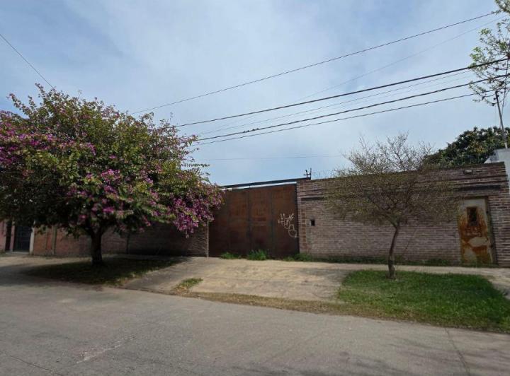Terreno · 835m²