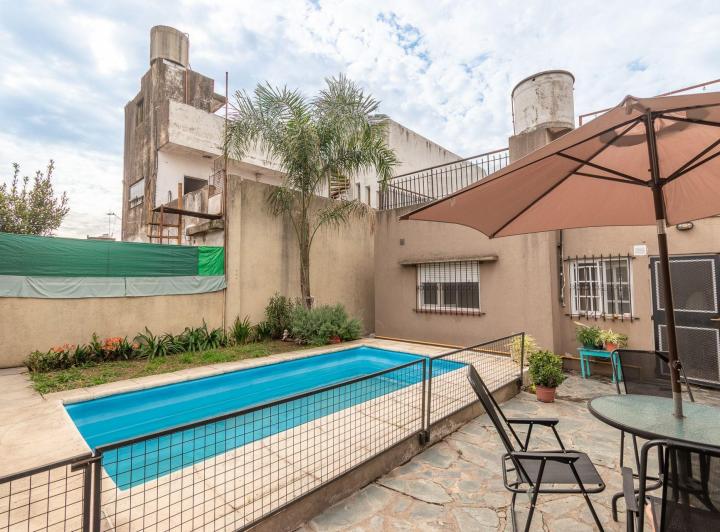 Casa · 125285m² · 4 Ambientes · 1 Cochera