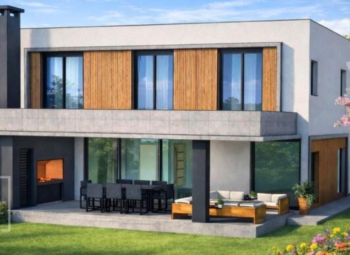 Casa · 301m² · 6 Ambientes · 2 Cocheras