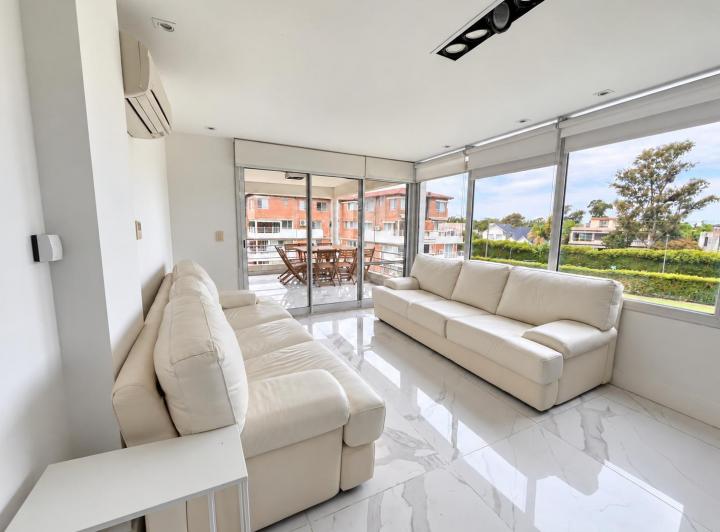 Departamento · 197m² · 7 Ambientes · 2 Cocheras