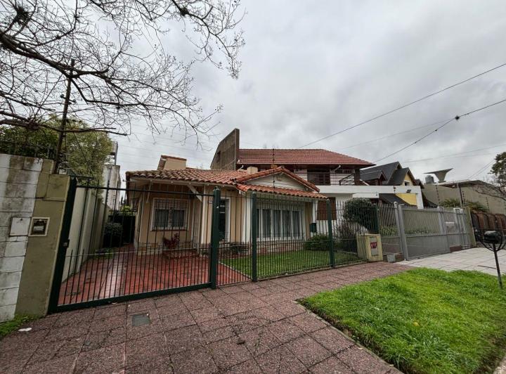 Casa · 148m² · 4 Ambientes · 1 Cochera