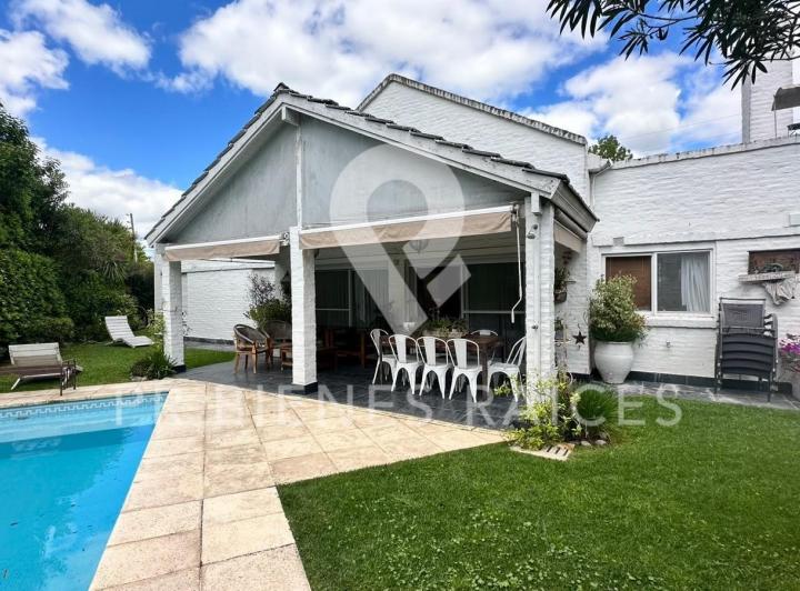 Casa · 575m² · 5 Ambientes