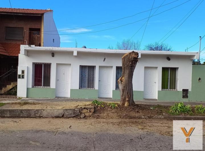 Casa · 400m² · 11 Ambientes · 2 Cocheras