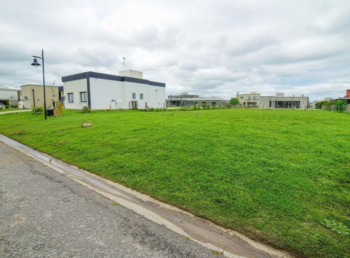 Terreno · 800m²