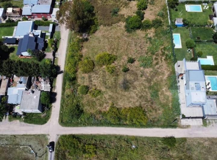 Terreno · 2500m²