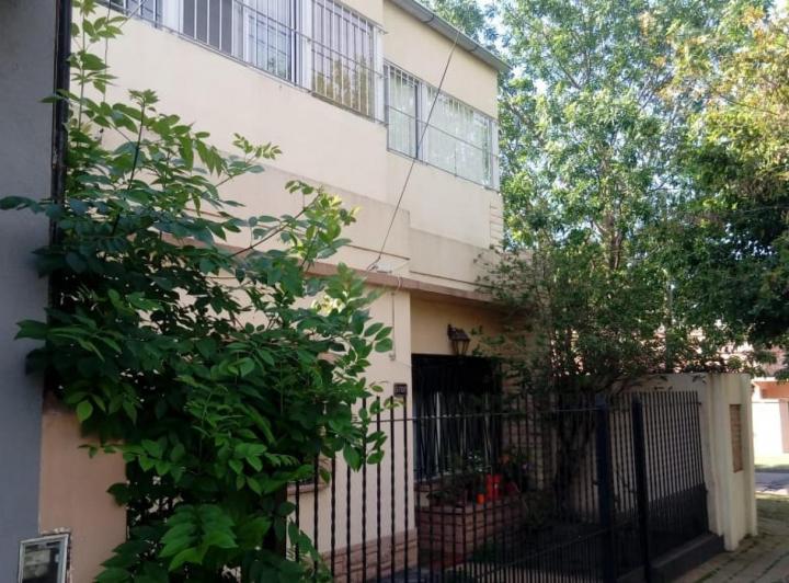 Casa · 150m² · 4 Ambientes · 1 Cochera