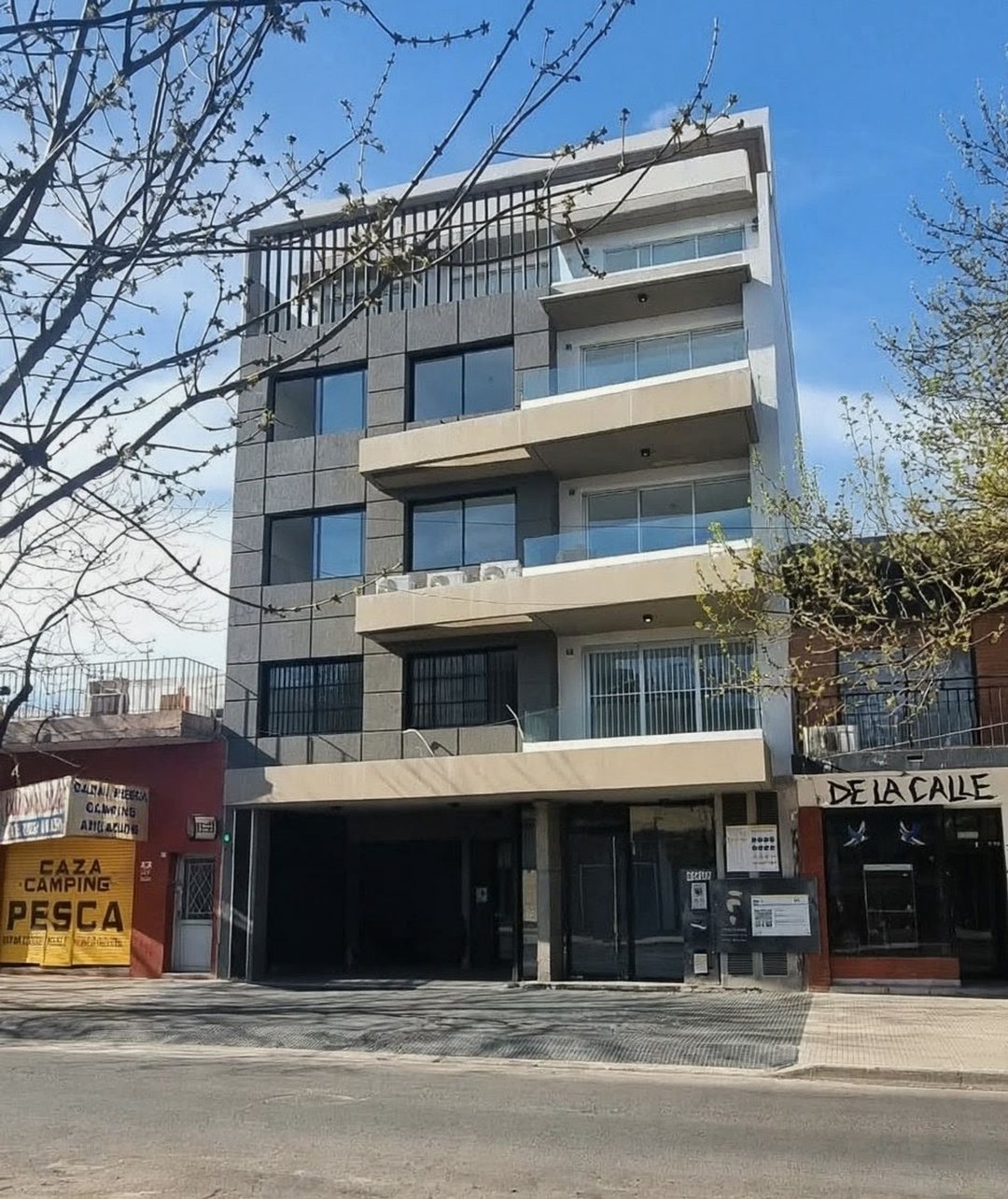 DPTO 2 AMB A ESTRENAR CON COCHERA - V.  RIACHUELO