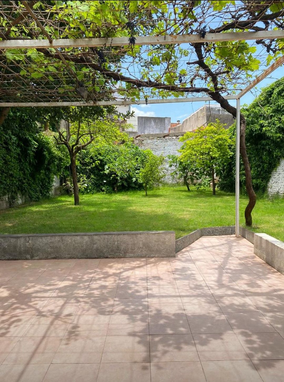 VENTA DE CASA 3 AMBIENTES CON COCH P. AVELLANEDA