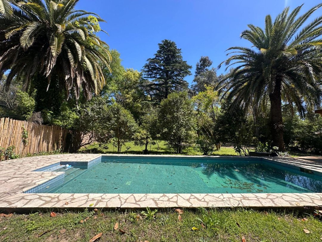 VENTA CASA 4 AMB PASEO MENDOZA PISCINA LOTE 1798 M