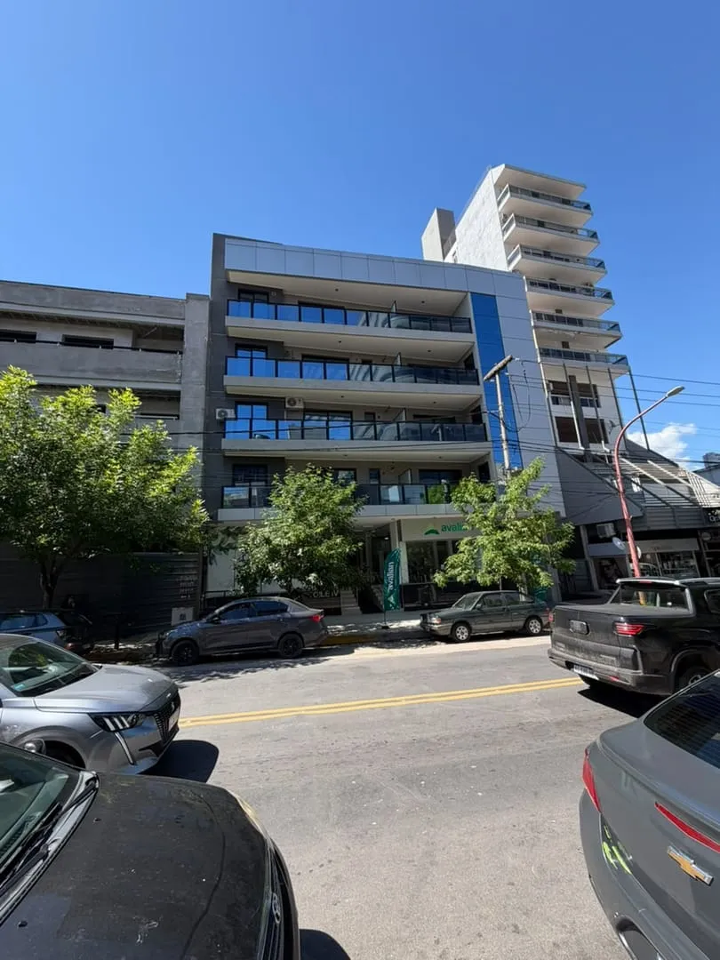 VENTA DEPARTAMENTO DE 2 DORMITORIOS EN LA MEJOR UBICACION DE CARLOS PAZ! NO LO D...