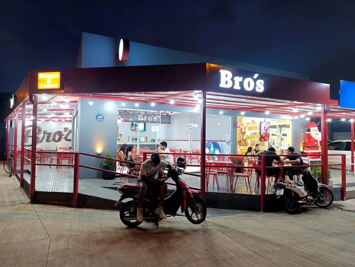 VENTA DE FONDO DE COMERCIO – HAMBURGUESERÍA Y LOMITERÍA – ZONA SUR, CÓRDOBA