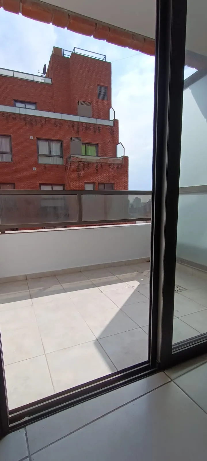 NVA CBA - IMPECABLE DEPARTAMENTO - AMPLIO BALCON - SEGURIDAD