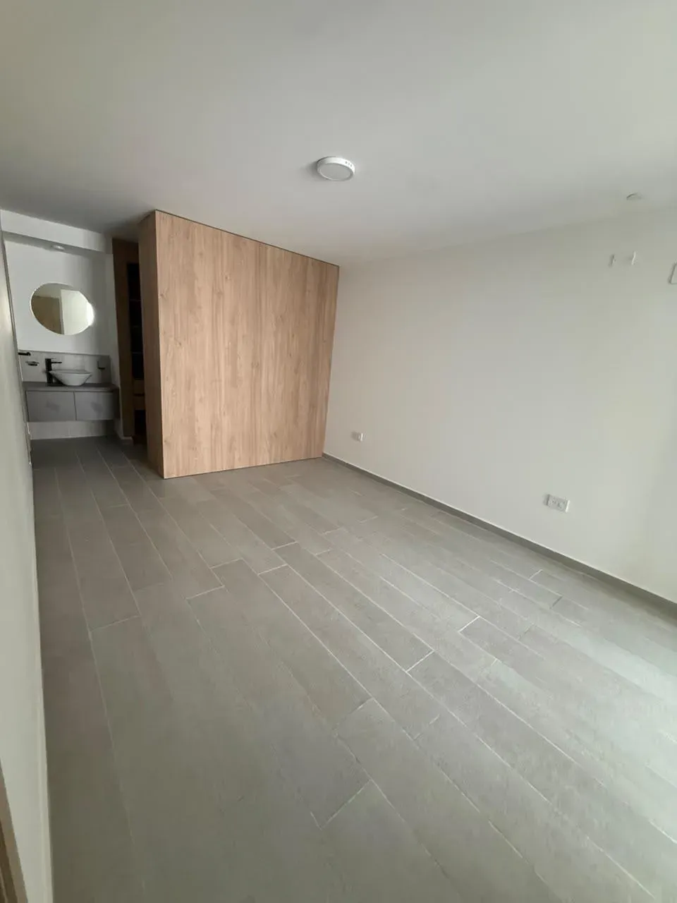 Departamento en venta de 2 dorm y 2 baños a metros de ciudad universitaria, Nva Cba