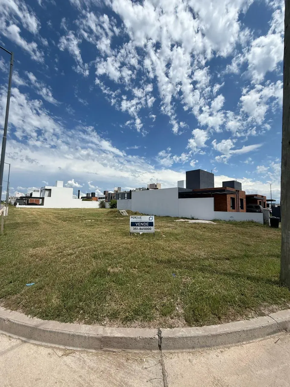 Terreno en venta  Colinas de Manantiales