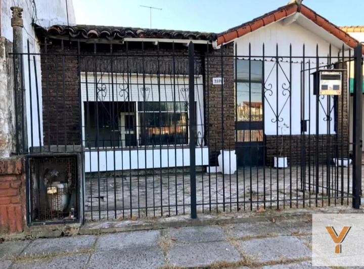 Casa · 76m² · 3 Ambientes · 3 Cocheras