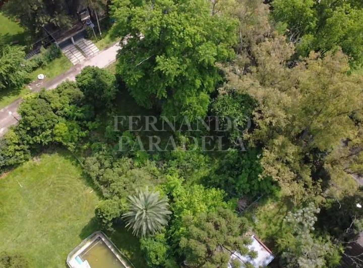 Terreno · 600m²