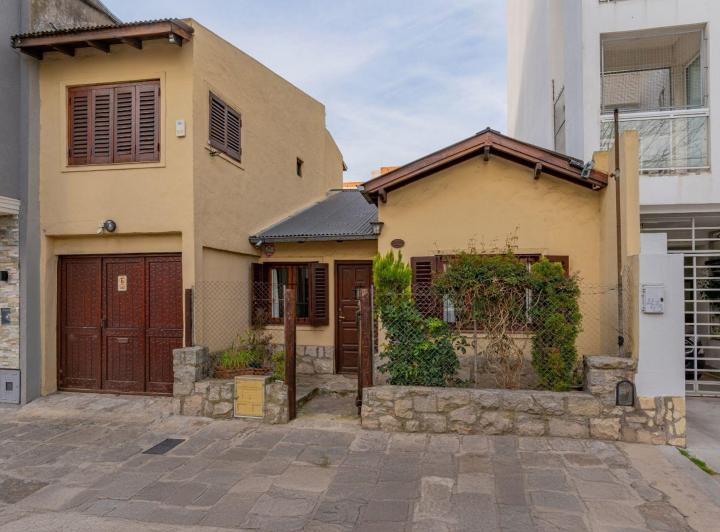 Casa · 143m² · 4 Ambientes · 1 Cochera