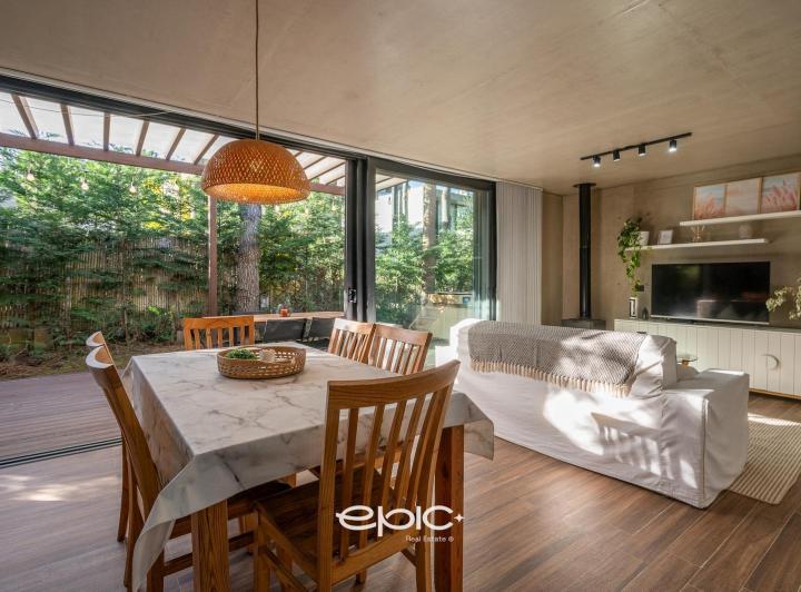 Casa · 74m² · 3 Ambientes · 1 Cochera
