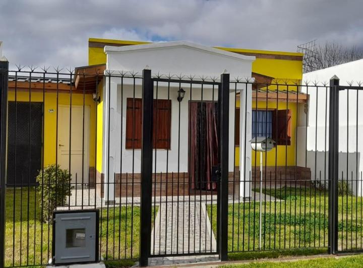 Casa · 95m² · 3 Ambientes · 2 Cocheras