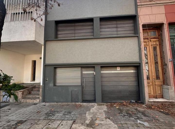 Casa · 130m² · 3 Ambientes · 1 Cochera