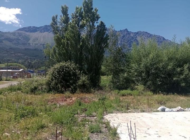 Terreno · 360m²