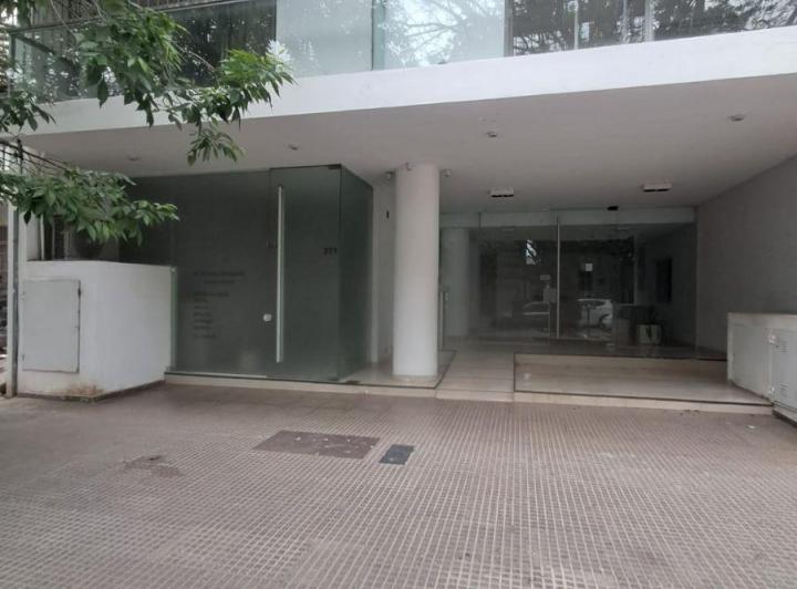 Local comercial · 50m² · 2 Ambientes
