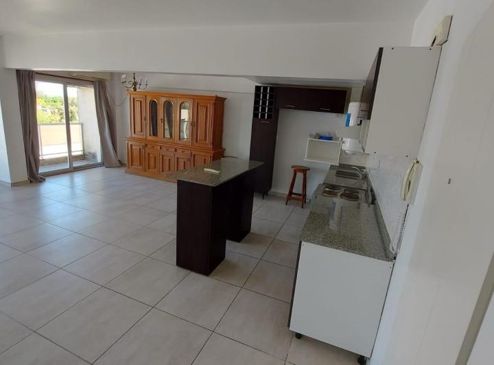 Departamento · 50m² · 2 Ambientes · 1 Cochera