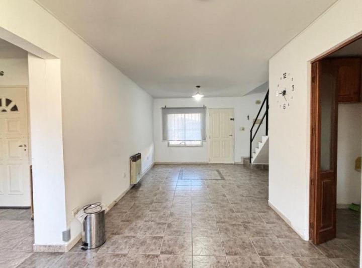 Casa · 90m² · 3 Ambientes · 1 Cochera