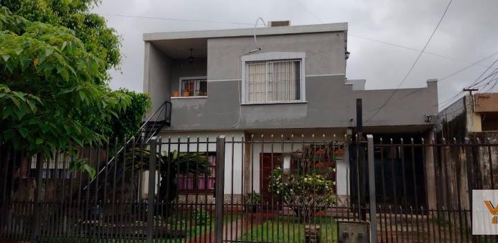Casa · 310m² · 8 Ambientes