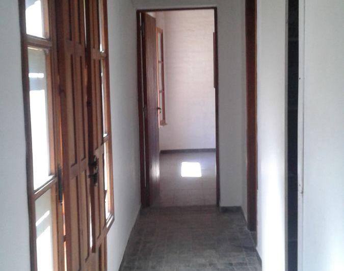 Casa · 230m² · 9 Ambientes · 1 Cochera
