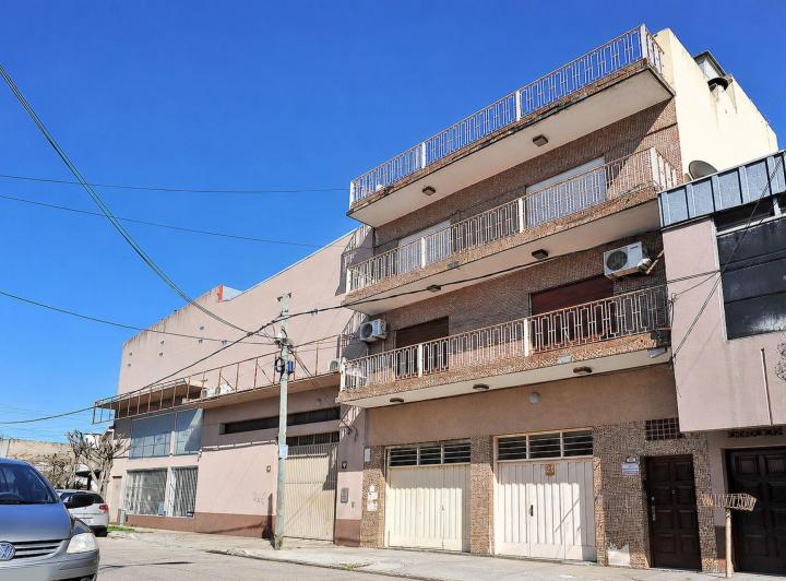 Departamento · 78m² · 4 Ambientes · 1 Cochera