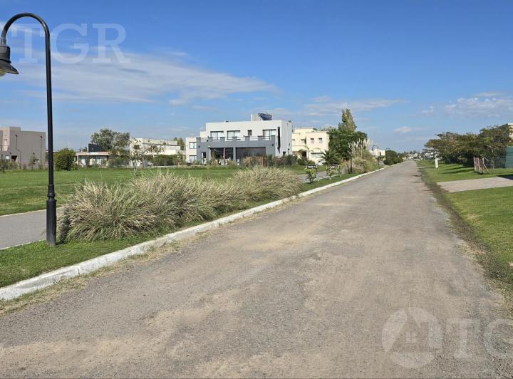 Terreno · 800m²