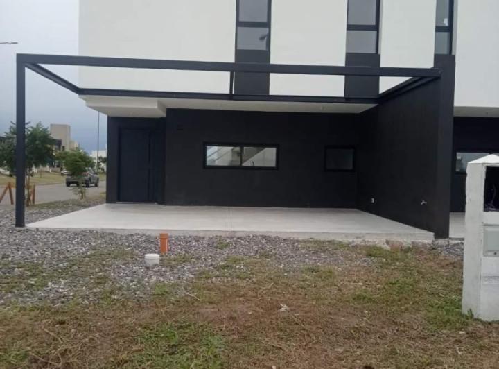 Departamento · 130m² · 6 Ambientes · 1 Cochera