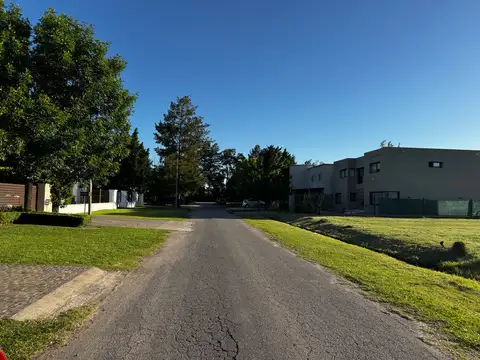Terreno en Venta en Aldea Lago, Countries y Barrios Cerrados en Fisherton