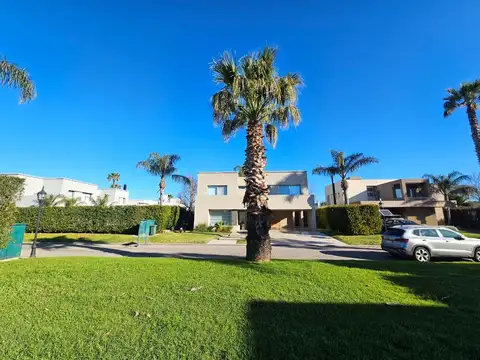 Terreno en Venta en Funes, Rosario