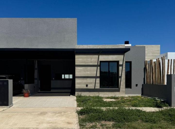 Casa · 108m² · 5 Ambientes