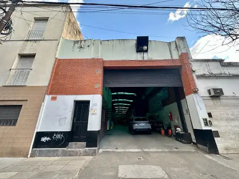 Galpón en Venta en Villa General Mitre, CABA