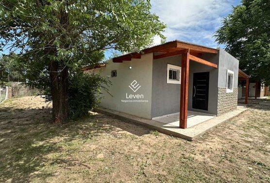 Casa · 60m² · 3 Ambientes · 2 Cocheras
