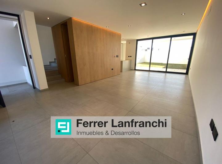 Casa · 165m² · 5 Ambientes · 1 Cochera