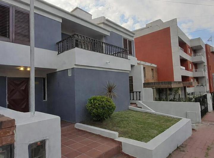 Casa · 198m² · 5 Ambientes · 3 Cocheras